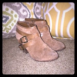Gianna Bini booties